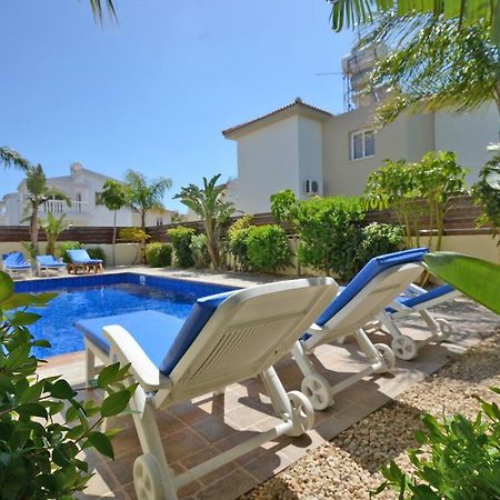 Villa Favor - 3 Bed With Pool Close To Nissi Beach أيا نابا المظهر الخارجي الصورة