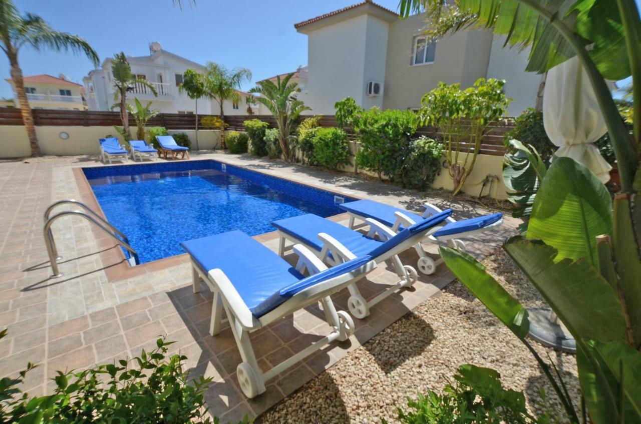 Villa Favor - 3 Bed With Pool Close To Nissi Beach أيا نابا المظهر الخارجي الصورة